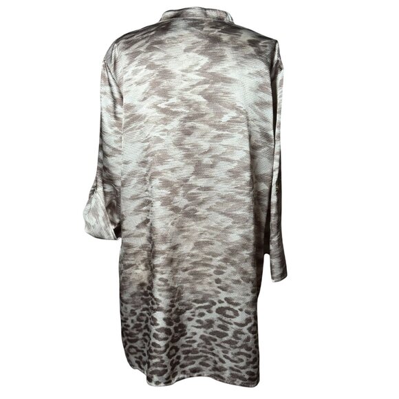 Chicos Travelers Collection Womens White Brown Tunic Slinky Size 2 Animal Print - Picture 3 of 9